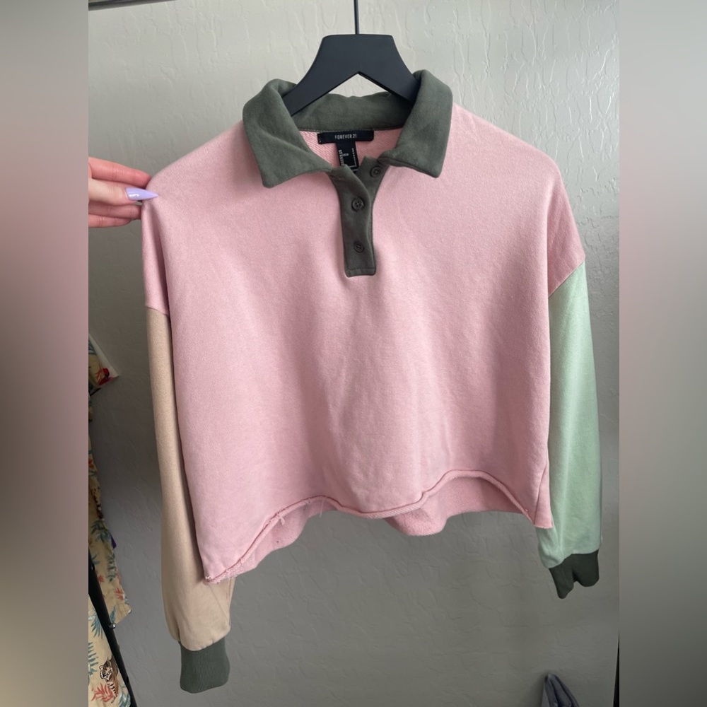 F21 Women’s Cropped Long-Sleeve Polo Shirt - Size Small